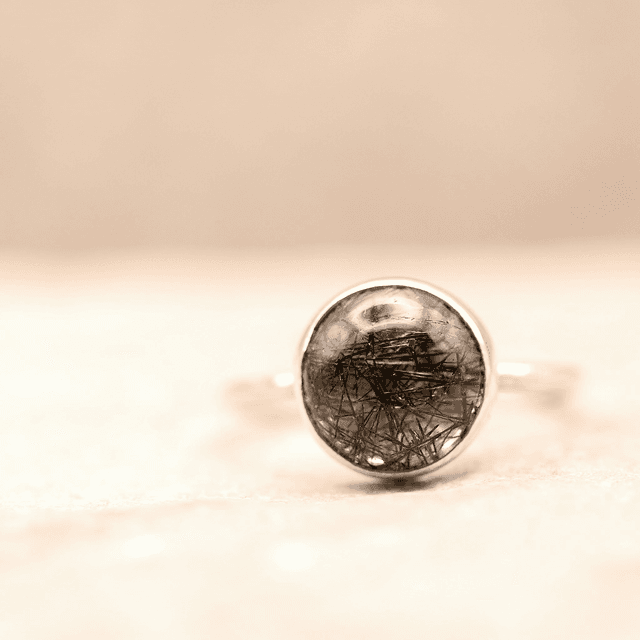 Sterling silver tourmalinated quartz ring (size M)