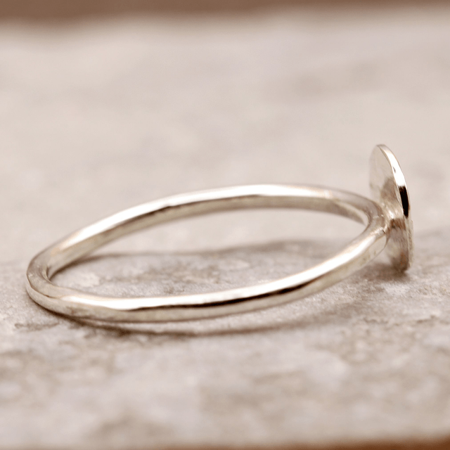 Sterling silver subtle hammered disc ring (size P)