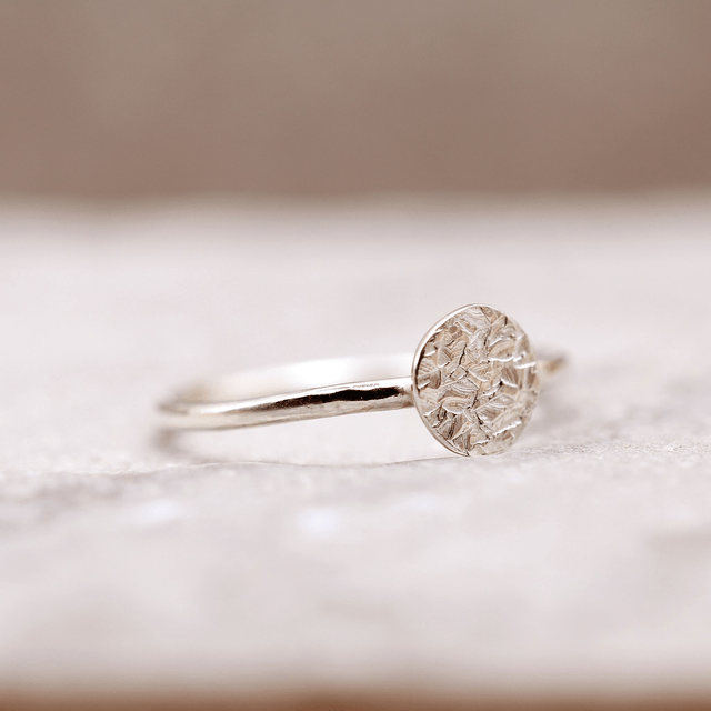 Sterling silver subtle hammered disc ring (size P)