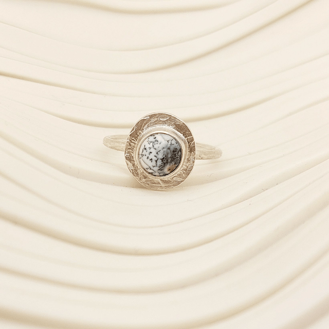 Sterling silver disc ring with dendrite gemstone