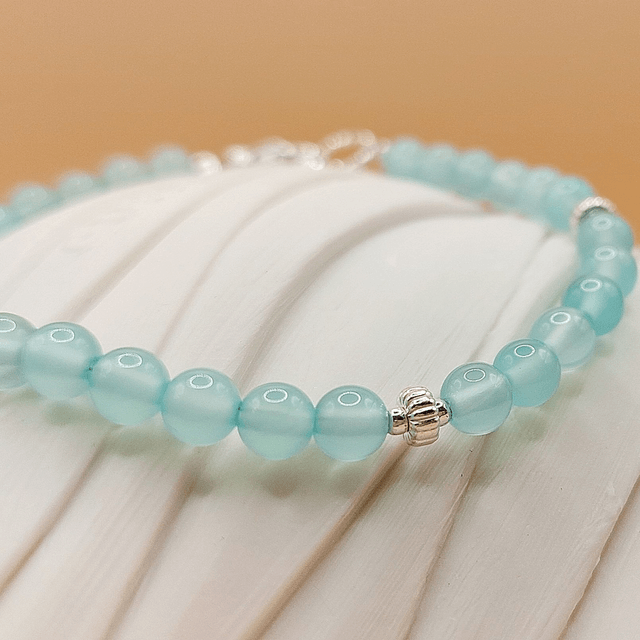 Blue agate and sterling silver beaded bracelet