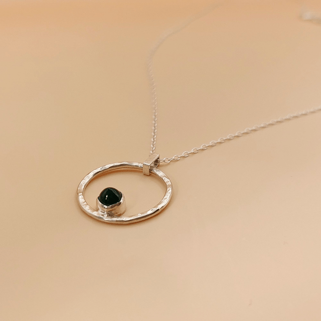 Sterling silver hammered disc and green onyx necklace