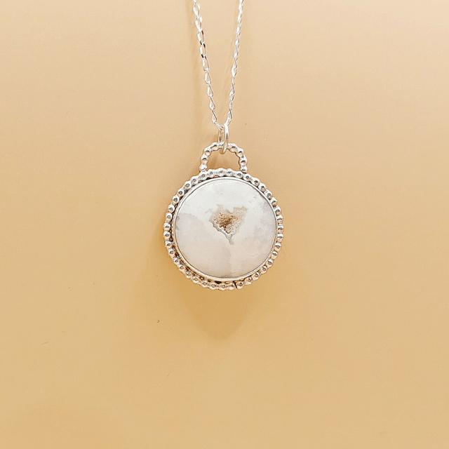 Druzy agate heart design pendant