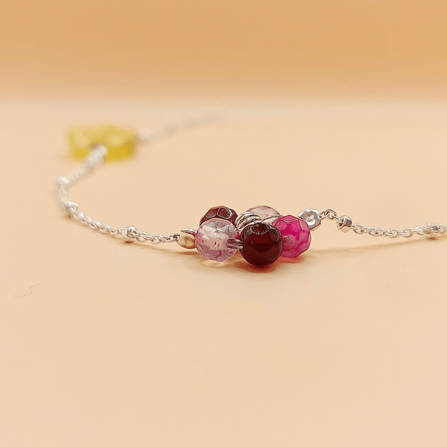 Sterling silver and agate flower necklace